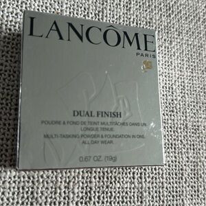 Lancôme Dual Finish Powder Foundation
